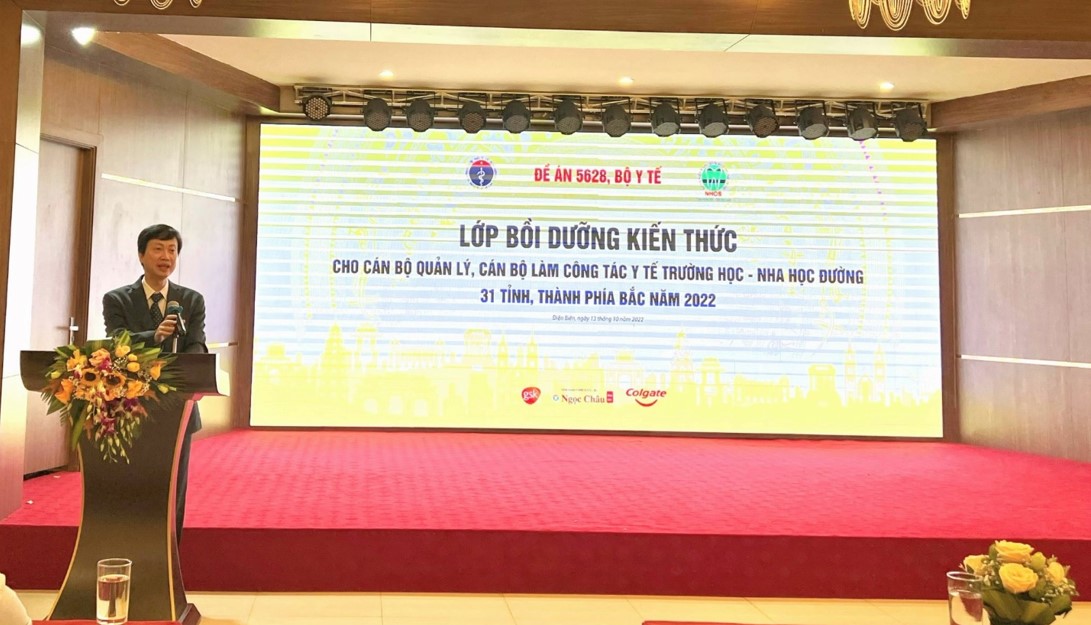 BỒI DƯỠNG KIẾN THỨC CHO CBQL VÀ CÁN BỘ LÀM CÔNG TÁC Y TẾ TRƯỜNG HỌC, NHA HỌC ĐƯỜNG 31 TỈNH THÀNH PHÍA BẮC NĂM 2022